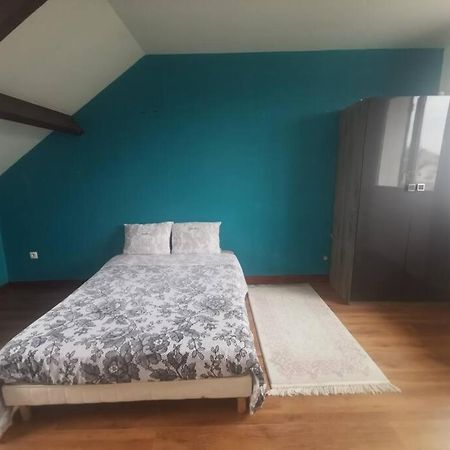Appartement Entier A Sevran Buitenkant foto